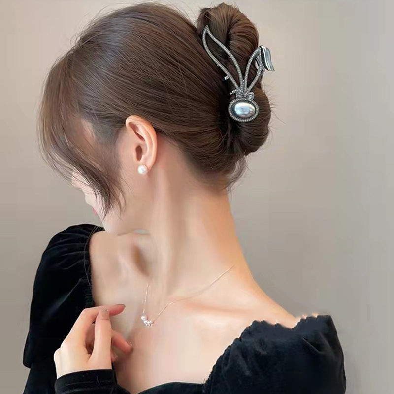 RABBIT BOW PEARL HAIRCLIP