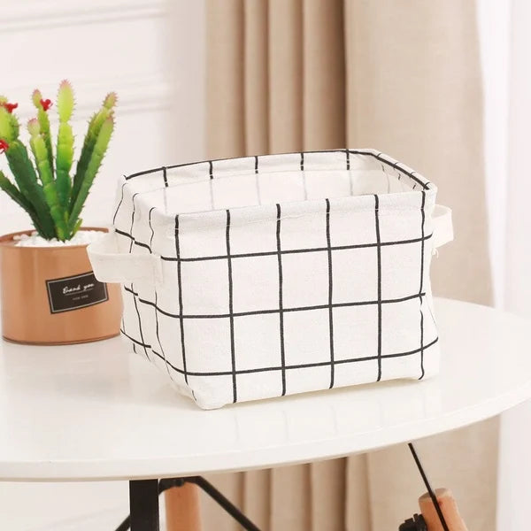 Foldable mini storage box